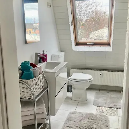 Apartment - über Den Dächern Der Stadt *